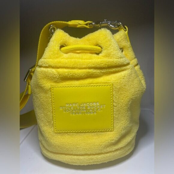 MARC JACOBS The Terry Bucket Bag - Picture 2 of 9